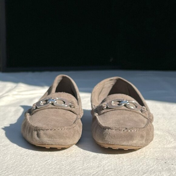 Coach Logo Hardware Taupe Fortunata Driving Moccasins Size 9.5 - Picture 4 of 6